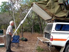 How to open the roof tent